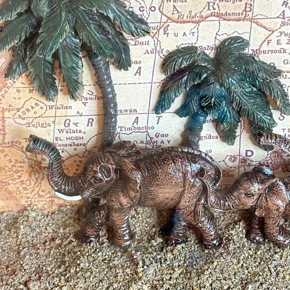 Elephants in 3D Shadow Box Wood Frame - Picture 2 of 8